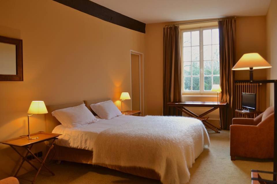 Le Manoir De Villefermoy Les Ecrennes Exterior foto